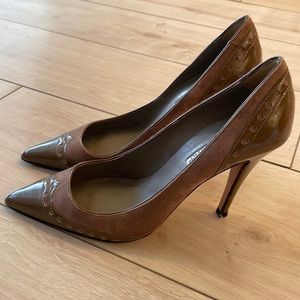 Charles David Tan Suede and Patent Leather Stiletto Pumps size 8.5